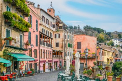 Lazio, via libera alle ristrutturazioni edilizie nei centri storici