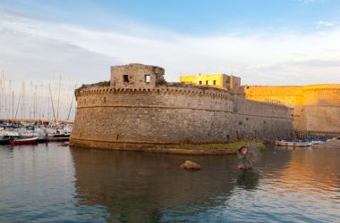 Riscoprire e valorizzare i simboli delle identità: il Politecnico di Bari con due progetti di restauro architettonico ad Acaya