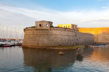 Riscoprire e valorizzare i simboli delle identità: il Politecnico di Bari con due progetti di restauro architettonico ad Acaya