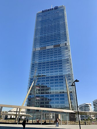 Torre Isozaki o Torre Allianz (fonte: https://it.wikipedia.org/wiki/Torre_Isozaki#/media/File:Torre_Isozaki_Milano.jpg)